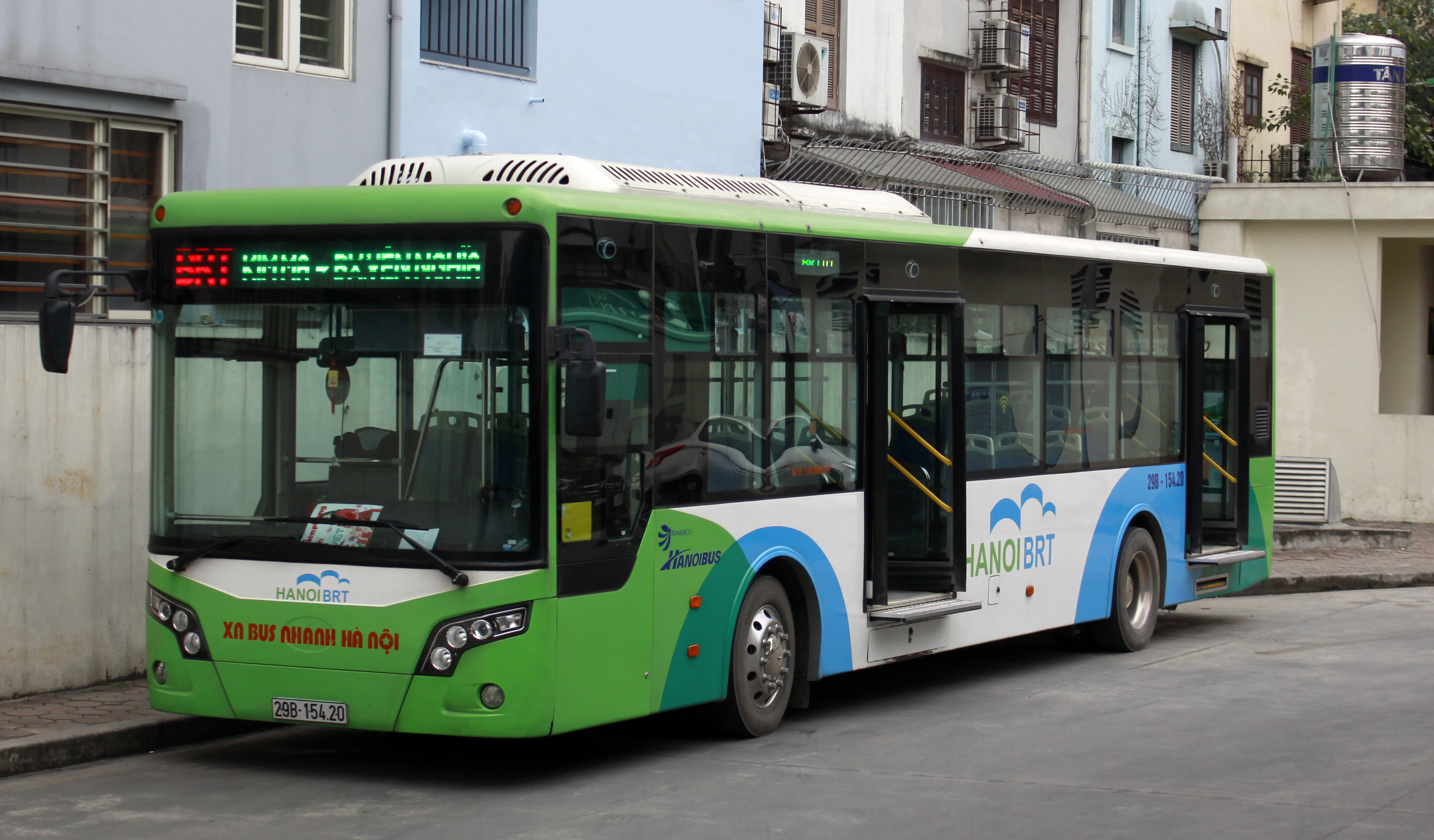 Hanoi BRT bus in operation as pull-side transport capacity