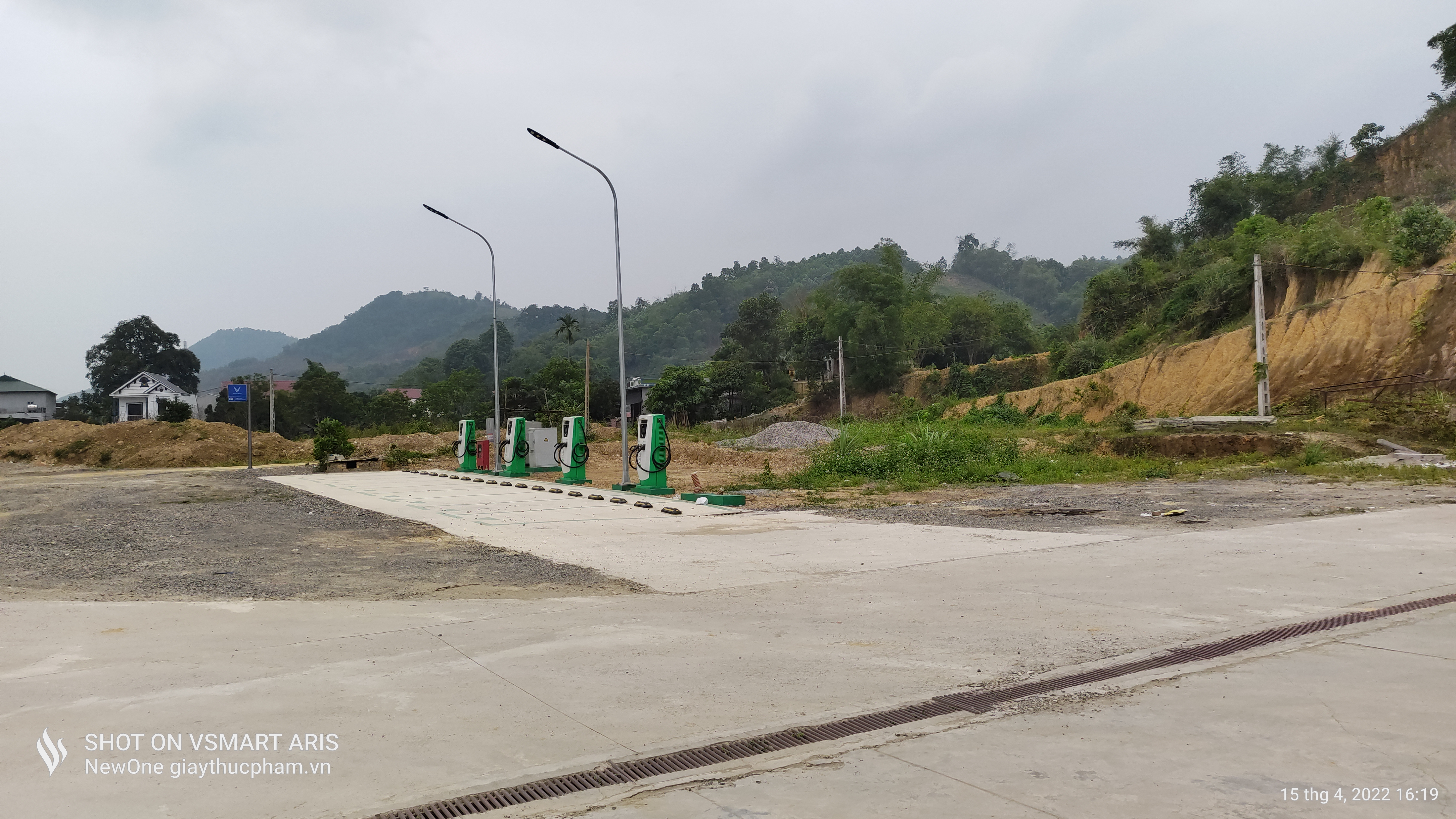 VinFast charging station infrastructure in Hoa Binh
